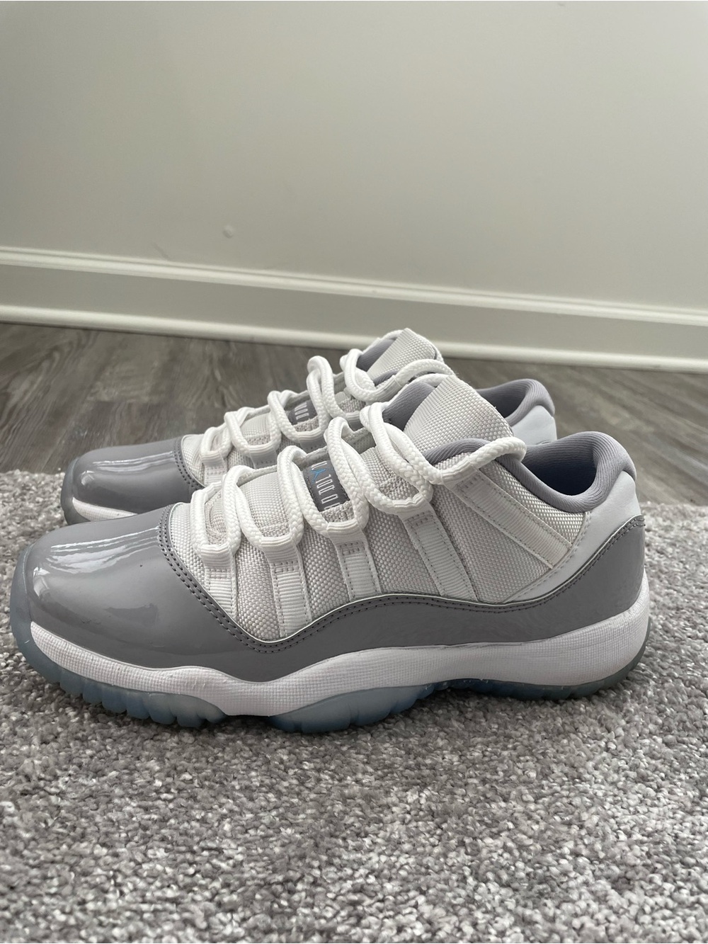 Jordan Kids Sneakers in White and Gray
